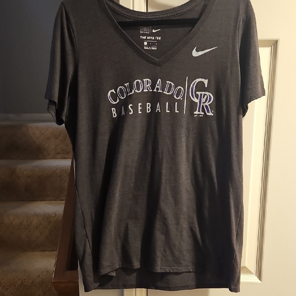 Womens Nike MLB Dark Gray Colorado Rockies Baseball V Neck T Shirt L Large - Picture 1 of 6